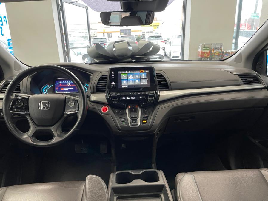 2019 Honda Odyssey EX-L w/Navi/RES Auto, available for sale in Inwood, New York | 5 Towns Drive. Inwood, New York 2019 Honda Odyssey EX-L w/Navi/RES Auto, available for sale in Inwood, New York | 5 Towns Drive. Inwood, New York
