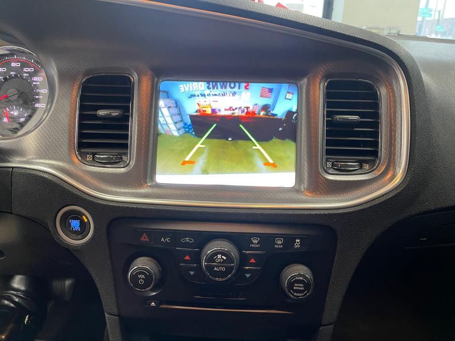 Used Dodge Charger 4dr Sdn RT Plus RWD 2013 | 5 Towns Drive. Inwood, New York Used Dodge Charger 4dr Sdn RT Plus RWD 2013 | 5 Towns Drive. Inwood, New York