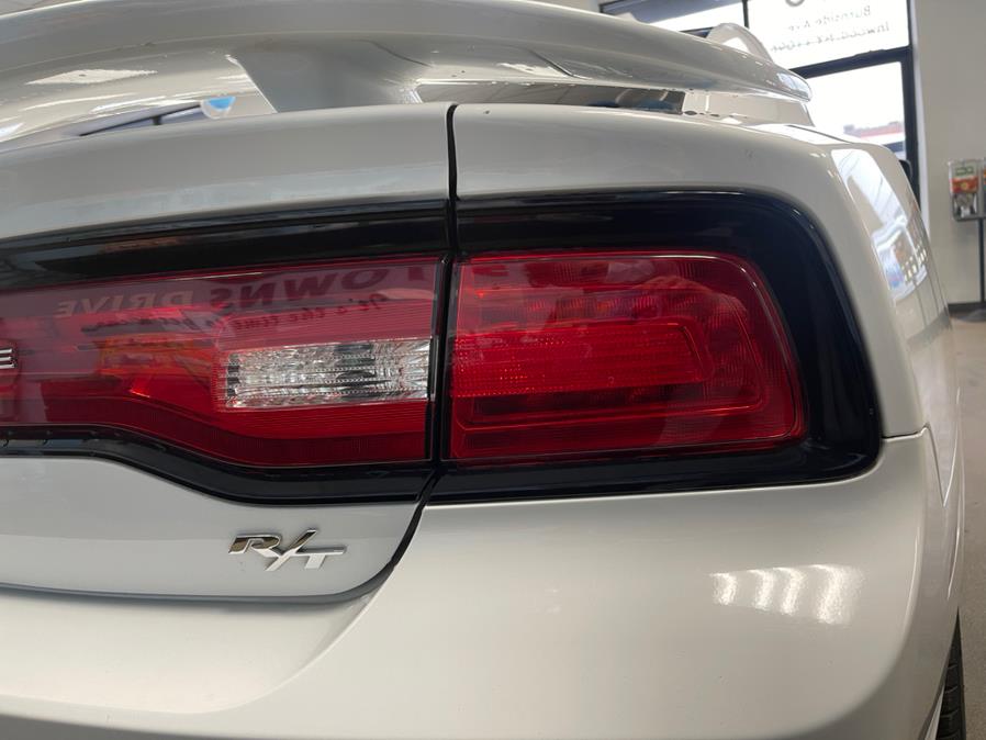 Used Dodge Charger 4dr Sdn RT Plus RWD 2013 | 5 Towns Drive. Inwood, New York Used Dodge Charger 4dr Sdn RT Plus RWD 2013 | 5 Towns Drive. Inwood, New York