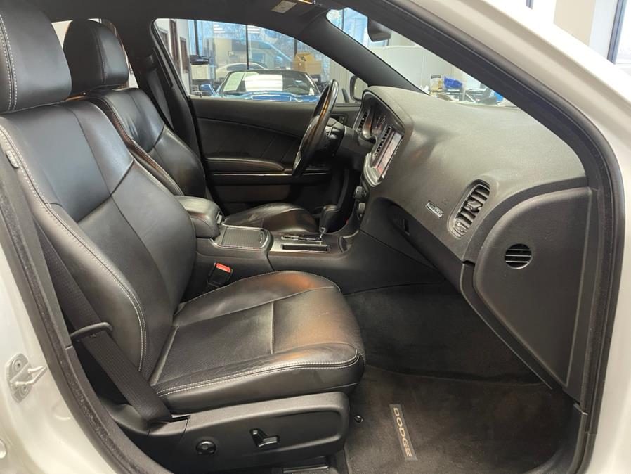 Used Dodge Charger 4dr Sdn RT Plus RWD 2013 | 5 Towns Drive. Inwood, New York Used Dodge Charger 4dr Sdn RT Plus RWD 2013 | 5 Towns Drive. Inwood, New York