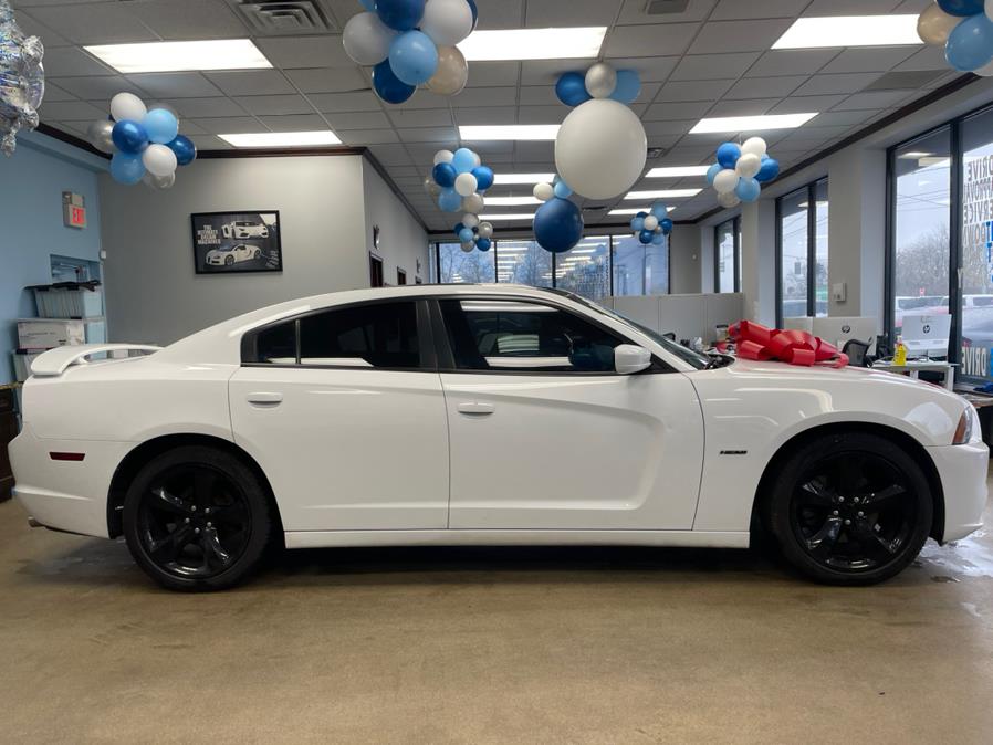 Used Dodge Charger 4dr Sdn RT Plus RWD 2013 | 5 Towns Drive. Inwood, New York Used Dodge Charger 4dr Sdn RT Plus RWD 2013 | 5 Towns Drive. Inwood, New York