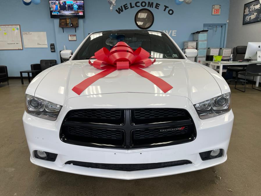 Used Dodge Charger 4dr Sdn RT Plus RWD 2013 | 5 Towns Drive. Inwood, New York Used Dodge Charger 4dr Sdn RT Plus RWD 2013 | 5 Towns Drive. Inwood, New York