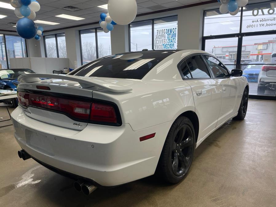 Used Dodge Charger 4dr Sdn RT Plus RWD 2013 | 5 Towns Drive. Inwood, New York Used Dodge Charger 4dr Sdn RT Plus RWD 2013 | 5 Towns Drive. Inwood, New York