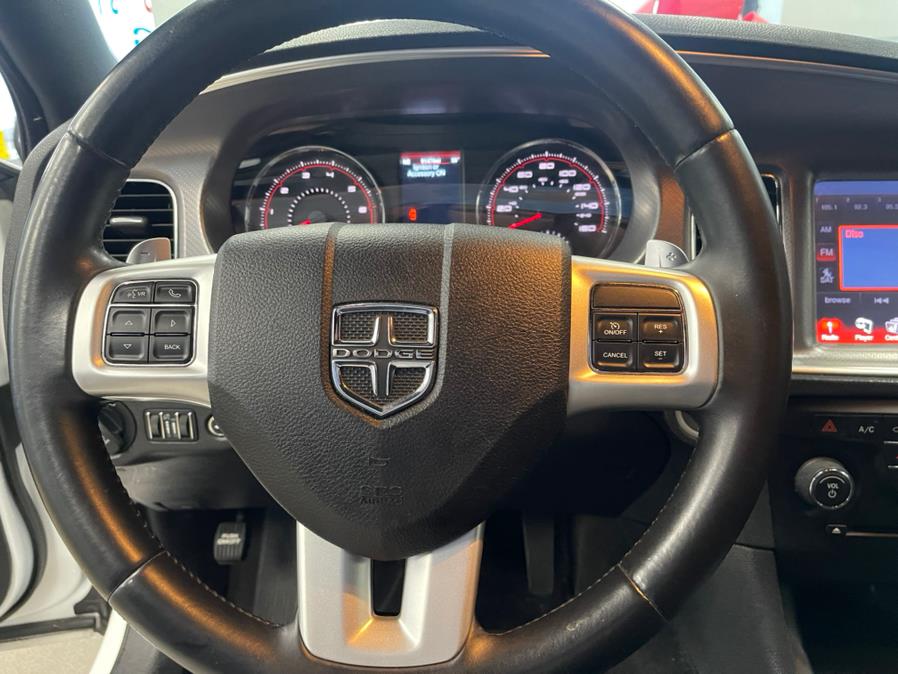 Used Dodge Charger 4dr Sdn RT Plus RWD 2013 | 5 Towns Drive. Inwood, New York Used Dodge Charger 4dr Sdn RT Plus RWD 2013 | 5 Towns Drive. Inwood, New York