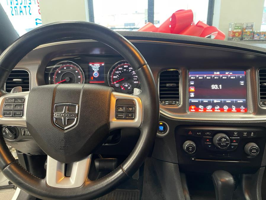 Used Dodge Charger 4dr Sdn RT Plus RWD 2013 | 5 Towns Drive. Inwood, New York Used Dodge Charger 4dr Sdn RT Plus RWD 2013 | 5 Towns Drive. Inwood, New York