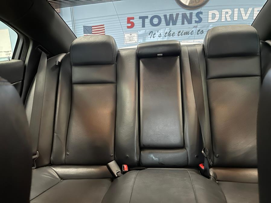 Used Dodge Charger 4dr Sdn RT Plus RWD 2013 | 5 Towns Drive. Inwood, New York Used Dodge Charger 4dr Sdn RT Plus RWD 2013 | 5 Towns Drive. Inwood, New York