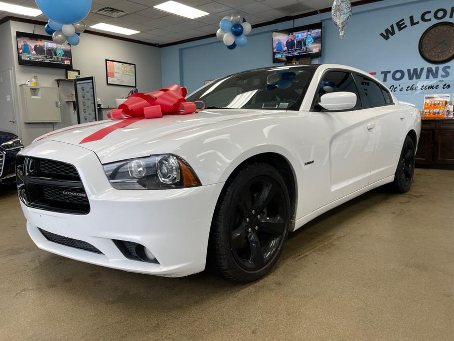 Used Dodge Charger 4dr Sdn RT Plus RWD 2013 | 5 Towns Drive. Inwood, New York Used Dodge Charger 4dr Sdn RT Plus RWD 2013 | 5 Towns Drive. Inwood, New York