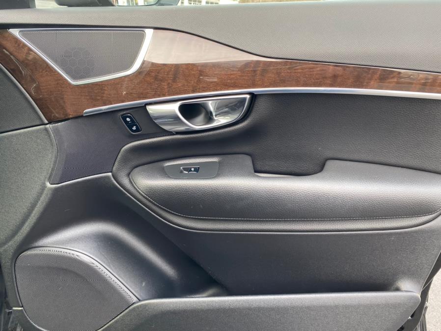 Used Volvo XC90 AWD 4dr T6 Momentum 2016 | Lava Motors 2 Inc. Canton, Connecticut Used Volvo XC90 AWD 4dr T6 Momentum 2016 | Lava Motors 2 Inc. Canton, Connecticut