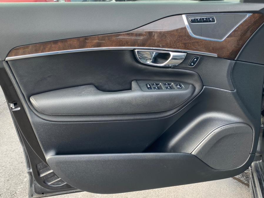 Used Volvo XC90 AWD 4dr T6 Momentum 2016 | Lava Motors 2 Inc. Canton, Connecticut Used Volvo XC90 AWD 4dr T6 Momentum 2016 | Lava Motors 2 Inc. Canton, Connecticut