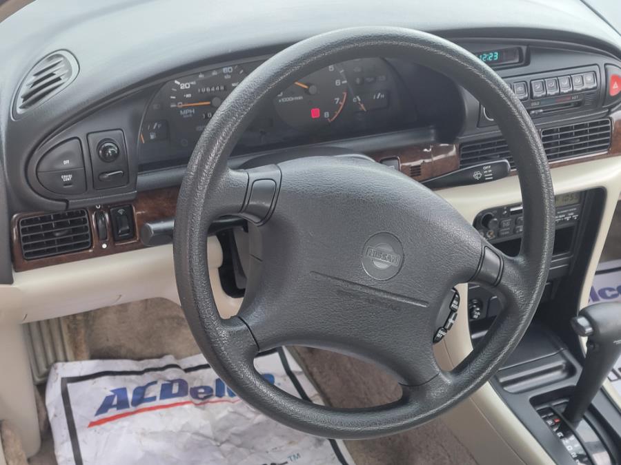 Used Nissan Altima 4dr XE Auto 1994 | Supreme Automotive. New Britain, Connecticut Used Nissan Altima 4dr XE Auto 1994 | Supreme Automotive. New Britain, Connecticut