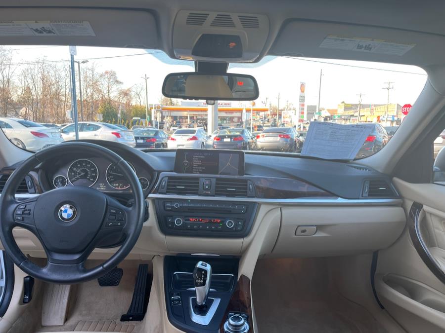 Used BMW 3 Series 4dr Sdn 320i xDrive AWD 2013 | Sunrise of Elmont. Elmont, New York Used BMW 3 Series 4dr Sdn 320i xDrive AWD 2013 | Sunrise of Elmont. Elmont, New York