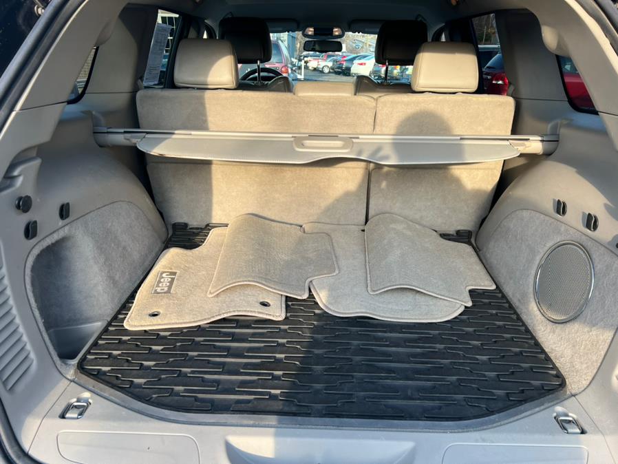 Used Jeep Grand Cherokee 4WD 4dr Laredo 2011 | Main Auto of Berlin. Berlin, Connecticut Used Jeep Grand Cherokee 4WD 4dr Laredo 2011 | Main Auto of Berlin. Berlin, Connecticut