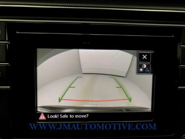 Used Volkswagen Passat 4dr Sdn 1.8T Auto S PZEV 2016 | J&M Automotive Sls&Svc LLC. Naugatuck, Connecticut Used Volkswagen Passat 4dr Sdn 1.8T Auto S PZEV 2016 | J&M Automotive Sls&Svc LLC. Naugatuck, Connecticut