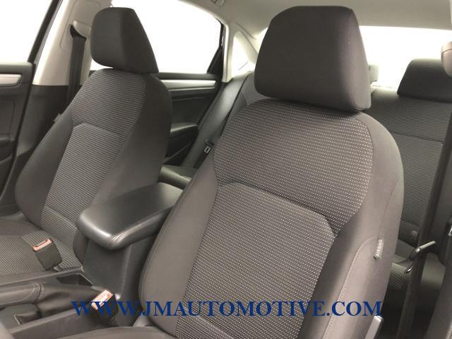 Used Volkswagen Passat 4dr Sdn 1.8T Auto S PZEV 2016 | J&M Automotive Sls&Svc LLC. Naugatuck, Connecticut Used Volkswagen Passat 4dr Sdn 1.8T Auto S PZEV 2016 | J&M Automotive Sls&Svc LLC. Naugatuck, Connecticut