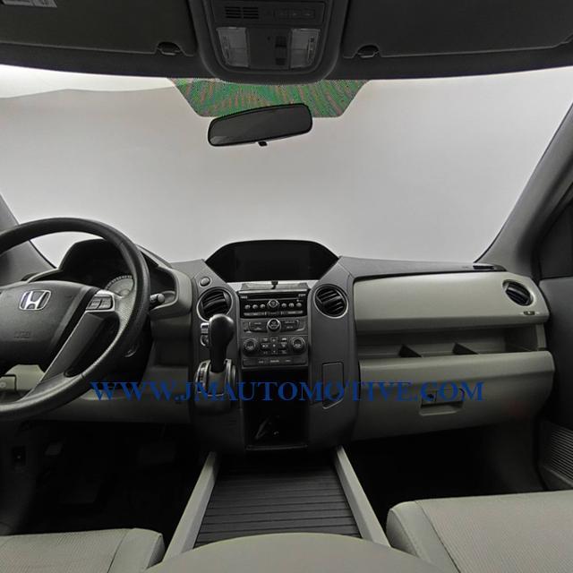 2013 Honda Pilot 4WD 4dr EX, available for sale in Naugatuck, Connecticut | J&M Automotive Sls&Svc LLC. Naugatuck, Connecticut 2013 Honda Pilot 4WD 4dr EX, available for sale in Naugatuck, Connecticut | J&M Automotive Sls&Svc LLC. Naugatuck, Connecticut