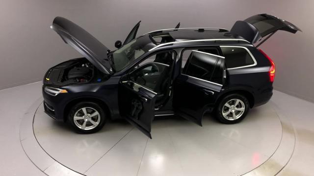 2016 Volvo Xc90 AWD 4dr T5 Momentum, available for sale in Naugatuck, Connecticut | J&M Automotive Sls&Svc LLC. Naugatuck, Connecticut 2016 Volvo Xc90 AWD 4dr T5 Momentum, available for sale in Naugatuck, Connecticut | J&M Automotive Sls&Svc LLC. Naugatuck, Connecticut