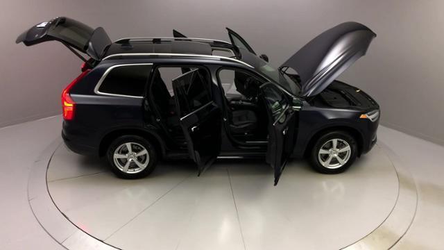2016 Volvo Xc90 AWD 4dr T5 Momentum, available for sale in Naugatuck, Connecticut | J&M Automotive Sls&Svc LLC. Naugatuck, Connecticut 2016 Volvo Xc90 AWD 4dr T5 Momentum, available for sale in Naugatuck, Connecticut | J&M Automotive Sls&Svc LLC. Naugatuck, Connecticut