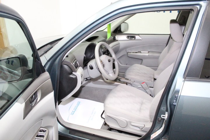 Used Subaru Forester (Natl) 4dr Auto X w/Premium Pkg 2009 | New England Auto Sales LLC. Plainville, Connecticut Used Subaru Forester (Natl) 4dr Auto X w/Premium Pkg 2009 | New England Auto Sales LLC. Plainville, Connecticut