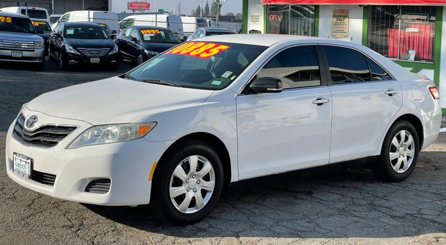2010 Toyota Camry 4dr Sdn I4 Auto LE (Natl), available for sale in Corona, California | Green Light Auto. Corona, California 2010 Toyota Camry 4dr Sdn I4 Auto LE (Natl), available for sale in Corona, California | Green Light Auto. Corona, California