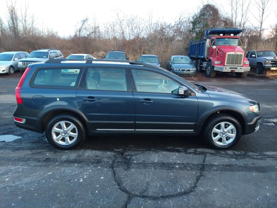 Used Volvo XC70 4dr Wgn w/Snrf 2008 | Wholesale Motorcars LLC. Newington, Connecticut Used Volvo XC70 4dr Wgn w/Snrf 2008 | Wholesale Motorcars LLC. Newington, Connecticut