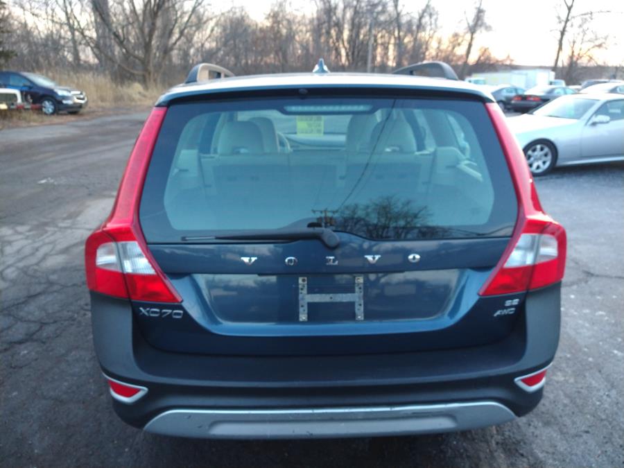 Used Volvo XC70 4dr Wgn w/Snrf 2008 | Wholesale Motorcars LLC. Newington, Connecticut Used Volvo XC70 4dr Wgn w/Snrf 2008 | Wholesale Motorcars LLC. Newington, Connecticut