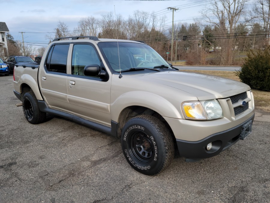 2005 Ford Explorer Sport Trac XLT 4WD Crew 4.0 V6, available for sale in East Windsor, Connecticut | Toro Auto. East Windsor, Connecticut 2005 Ford Explorer Sport Trac XLT 4WD Crew 4.0 V6, available for sale in East Windsor, Connecticut | Toro Auto. East Windsor, Connecticut