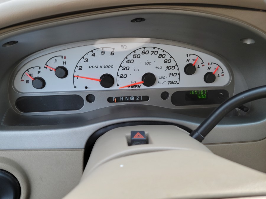 2005 Ford Explorer Sport Trac XLT 4WD Crew 4.0 V6, available for sale in East Windsor, Connecticut | Toro Auto. East Windsor, Connecticut 2005 Ford Explorer Sport Trac XLT 4WD Crew 4.0 V6, available for sale in East Windsor, Connecticut | Toro Auto. East Windsor, Connecticut
