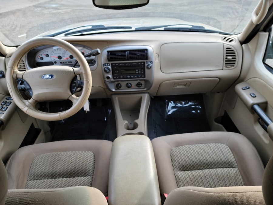 2005 Ford Explorer Sport Trac XLT 4WD Crew 4.0 V6, available for sale in East Windsor, Connecticut | Toro Auto. East Windsor, Connecticut 2005 Ford Explorer Sport Trac XLT 4WD Crew 4.0 V6, available for sale in East Windsor, Connecticut | Toro Auto. East Windsor, Connecticut