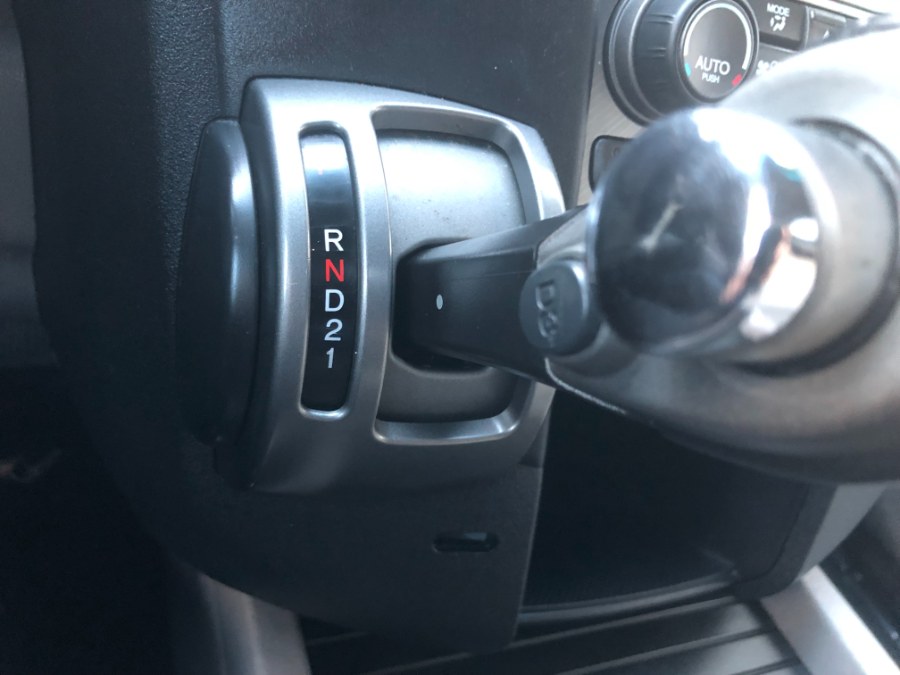 Used Honda Pilot 4WD 4dr EX-L 2012 | Bristol Auto Center LLC. Bristol, Connecticut Used Honda Pilot 4WD 4dr EX-L 2012 | Bristol Auto Center LLC. Bristol, Connecticut