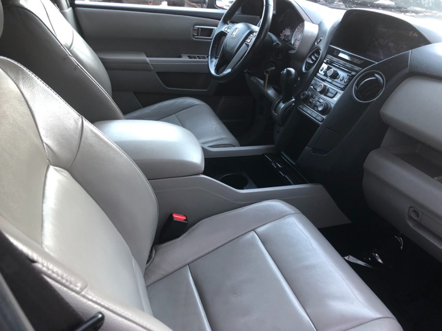 Used Honda Pilot 4WD 4dr EX-L 2012 | Bristol Auto Center LLC. Bristol, Connecticut Used Honda Pilot 4WD 4dr EX-L 2012 | Bristol Auto Center LLC. Bristol, Connecticut
