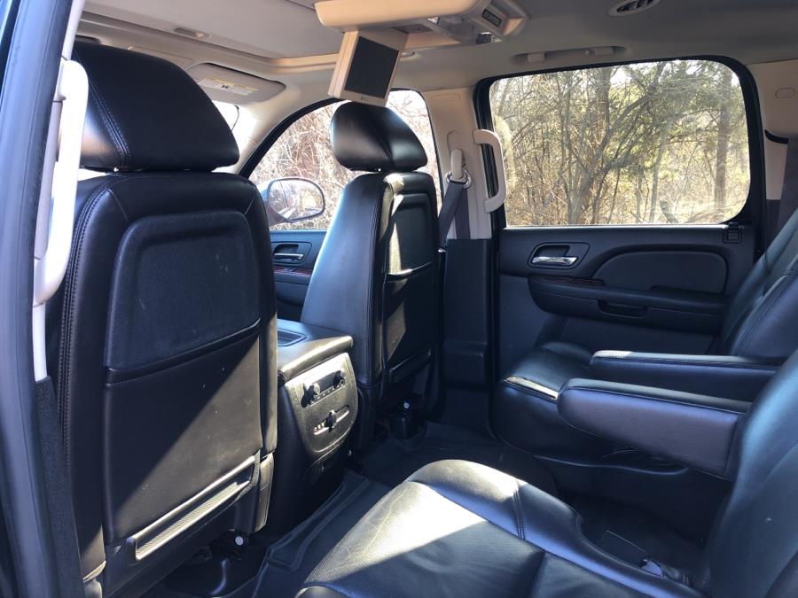 Used Chevrolet Suburban 4WD 4dr 1500 LTZ 2011 | Wholesale Direct Motors. Beavercreek, Ohio Used Chevrolet Suburban 4WD 4dr 1500 LTZ 2011 | Wholesale Direct Motors. Beavercreek, Ohio