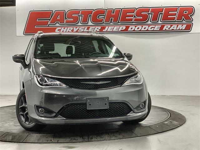 Used Chrysler Pacifica Touring L 2018 | Eastchester Motor Cars. Bronx, New York Used Chrysler Pacifica Touring L 2018 | Eastchester Motor Cars. Bronx, New York