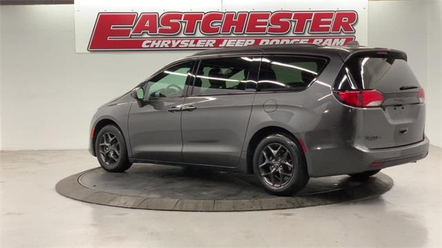 Used Chrysler Pacifica Touring L 2018 | Eastchester Motor Cars. Bronx, New York Used Chrysler Pacifica Touring L 2018 | Eastchester Motor Cars. Bronx, New York