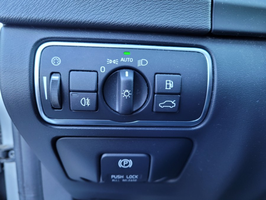 Used Volvo V60 2015.5 4dr Wgn T5 Drive-E Premier FWD 2015 | ODA Auto Precision LLC. Auburn, New Hampshire
