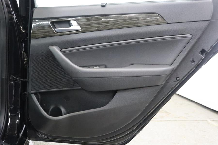 2015 Hyundai Sonata LIMITED, available for sale in Paterson, New Jersey | Fast Track Motors. Paterson, New Jersey 2015 Hyundai Sonata LIMITED, available for sale in Paterson, New Jersey | Fast Track Motors. Paterson, New Jersey
