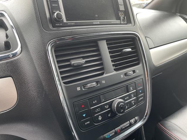 Used Dodge Grand Caravan GT 2019 | Hillside Auto Outlet. Jamaica, New York Used Dodge Grand Caravan GT 2019 | Hillside Auto Outlet. Jamaica, New York