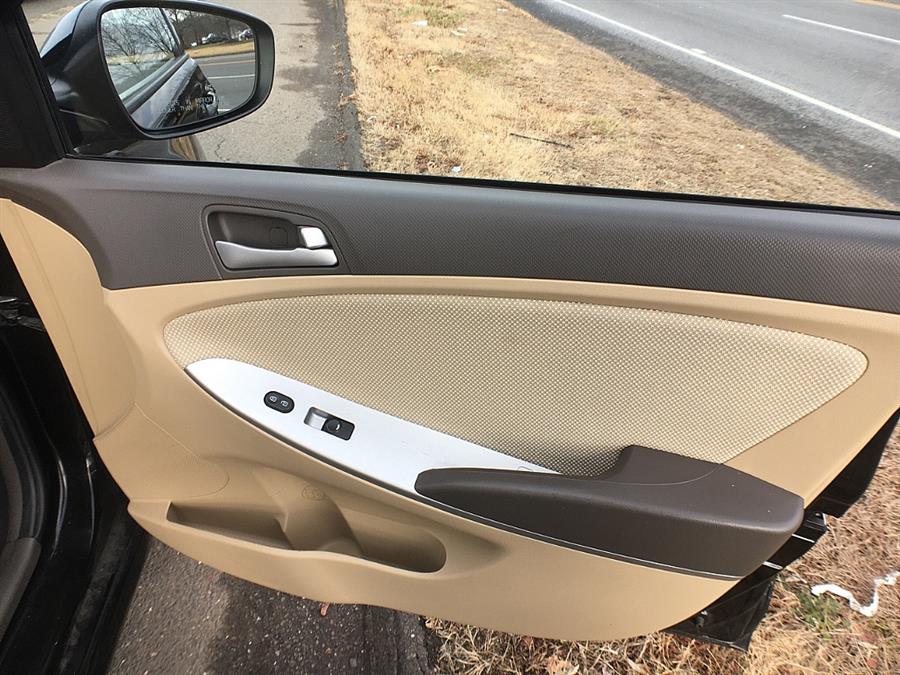 Used Hyundai Accent 4dr Sdn Auto GLS 2013 | Smart Buy Auto Sales, LLC. Wallingford, Connecticut Used Hyundai Accent 4dr Sdn Auto GLS 2013 | Smart Buy Auto Sales, LLC. Wallingford, Connecticut