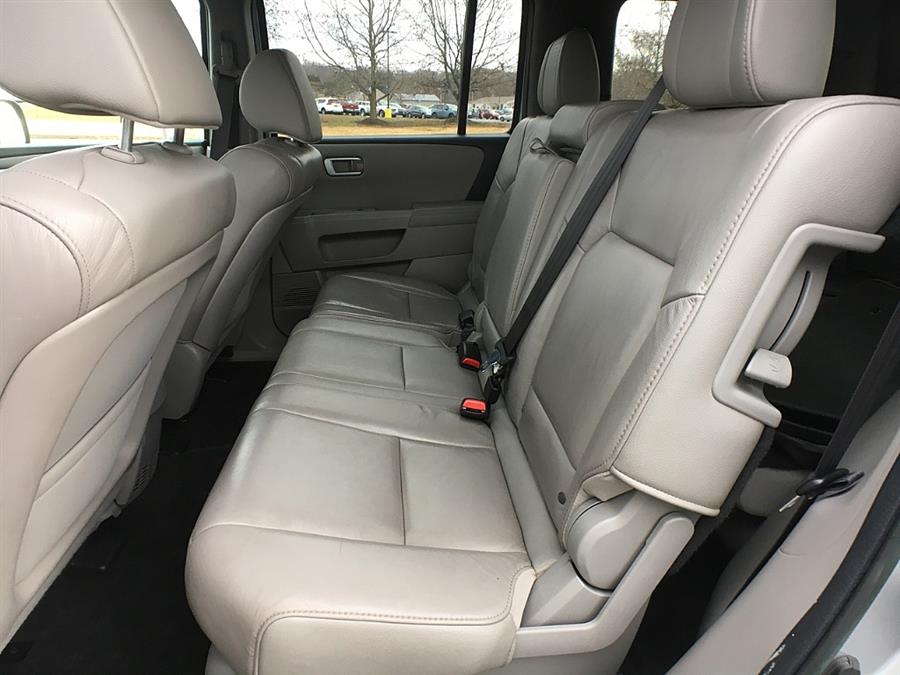 Used Honda Pilot 4WD 4dr EX-L 2012 | Smart Buy Auto Sales, LLC. Wallingford, Connecticut Used Honda Pilot 4WD 4dr EX-L 2012 | Smart Buy Auto Sales, LLC. Wallingford, Connecticut