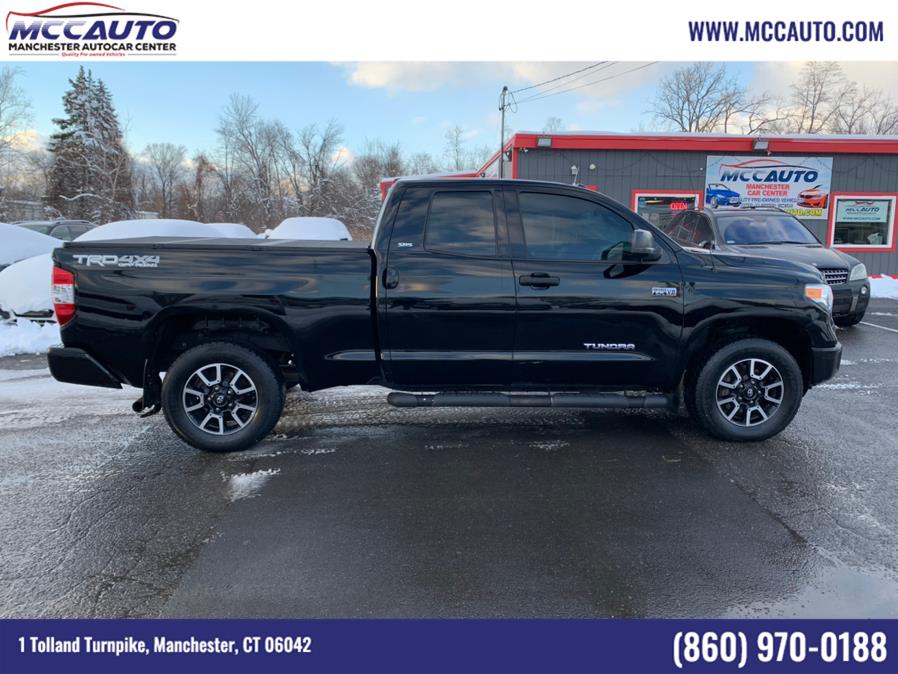 Used Toyota Tundra 4WD Truck Double Cab 5.7L V8 6-Spd AT SR5 (Natl) 2016 | Manchester Autocar Center. Manchester, Connecticut