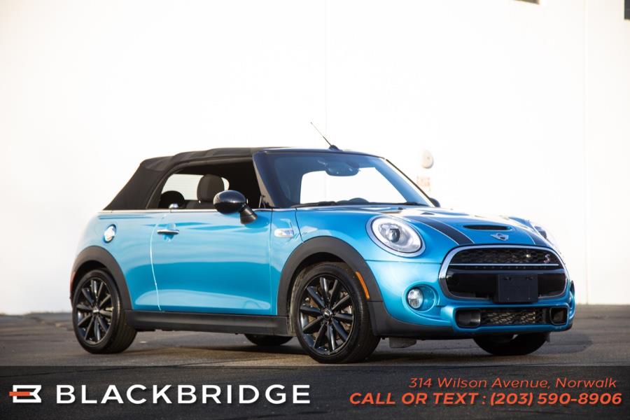 Used MINI Convertible Cooper S FWD 2017 | Black Bridge Motors, LLC. Norwalk, Connecticut Used MINI Convertible Cooper S FWD 2017 | Black Bridge Motors, LLC. Norwalk, Connecticut