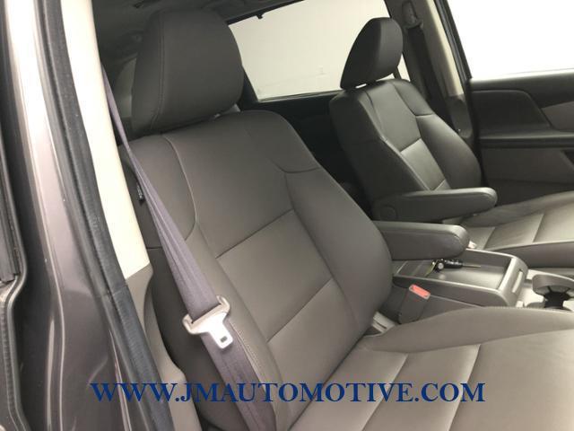 2013 Honda Odyssey 5dr Touring, available for sale in Naugatuck, Connecticut | J&M Automotive Sls&Svc LLC. Naugatuck, Connecticut 2013 Honda Odyssey 5dr Touring, available for sale in Naugatuck, Connecticut | J&M Automotive Sls&Svc LLC. Naugatuck, Connecticut