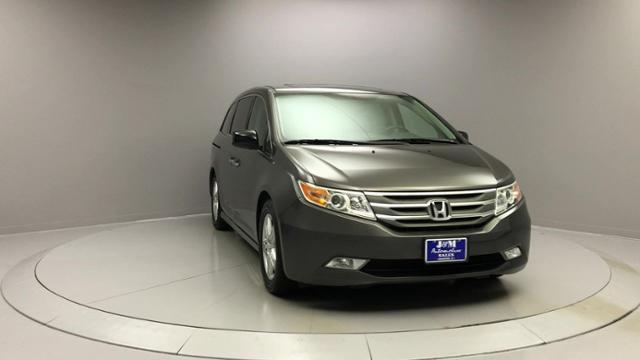 2013 Honda Odyssey 5dr Touring, available for sale in Naugatuck, Connecticut | J&M Automotive Sls&Svc LLC. Naugatuck, Connecticut 2013 Honda Odyssey 5dr Touring, available for sale in Naugatuck, Connecticut | J&M Automotive Sls&Svc LLC. Naugatuck, Connecticut