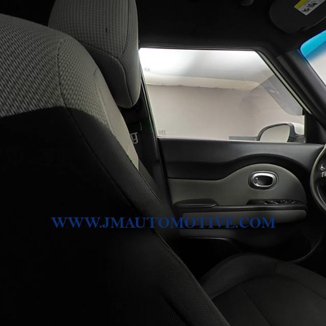 Used Kia Soul Base Auto 2017 | J&M Automotive Sls&Svc LLC. Naugatuck, Connecticut Used Kia Soul Base Auto 2017 | J&M Automotive Sls&Svc LLC. Naugatuck, Connecticut