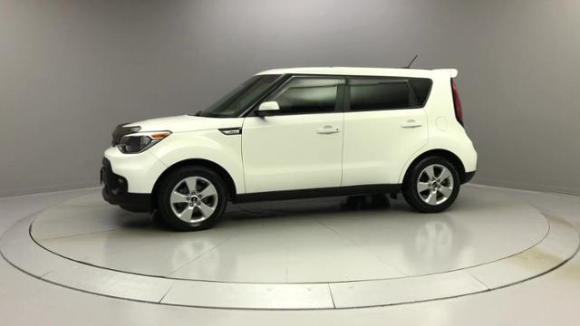 Used Kia Soul Base Auto 2017 | J&M Automotive Sls&Svc LLC. Naugatuck, Connecticut Used Kia Soul Base Auto 2017 | J&M Automotive Sls&Svc LLC. Naugatuck, Connecticut