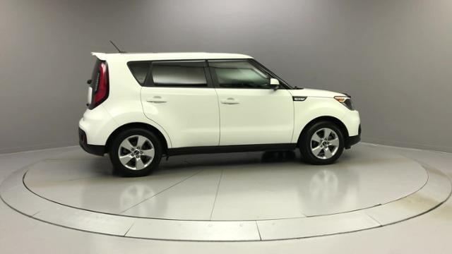 Used Kia Soul Base Auto 2017 | J&M Automotive Sls&Svc LLC. Naugatuck, Connecticut Used Kia Soul Base Auto 2017 | J&M Automotive Sls&Svc LLC. Naugatuck, Connecticut
