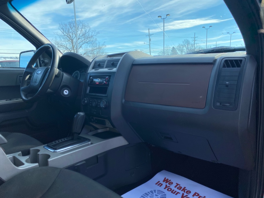 Used Ford Escape FWD 4dr I4 Auto XLT 2008 | Marsh Auto Sales LLC. Ortonville, Michigan Used Ford Escape FWD 4dr I4 Auto XLT 2008 | Marsh Auto Sales LLC. Ortonville, Michigan