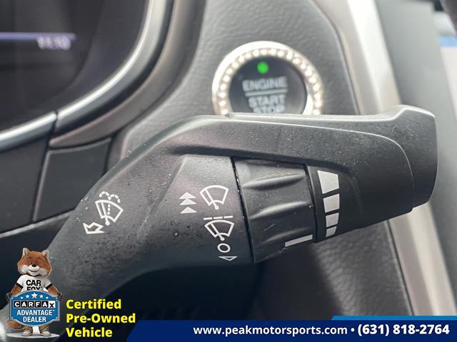 Used Ford Fusion SE FWD 2017 | Peak Automotive Inc.. Bayshore, New York Used Ford Fusion SE FWD 2017 | Peak Automotive Inc.. Bayshore, New York