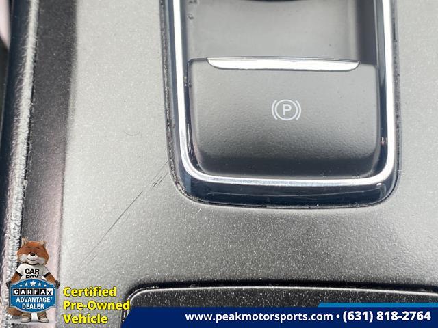 Used Ford Fusion SE FWD 2017 | Peak Automotive Inc.. Bayshore, New York Used Ford Fusion SE FWD 2017 | Peak Automotive Inc.. Bayshore, New York