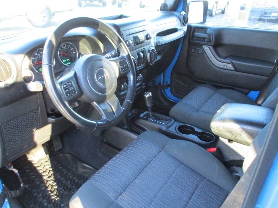 Used Jeep Wrangler Unlimited 4WD 4dr Sport 2011 | Suffield Auto Sales. Suffield, Connecticut
