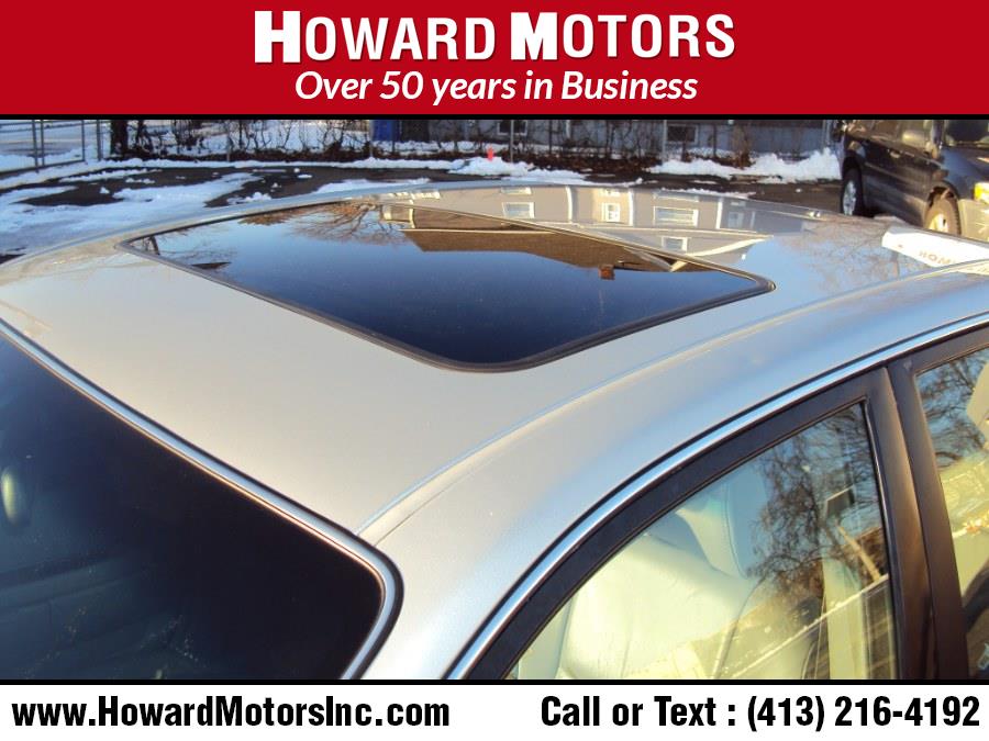 Used Toyota Avalon 4dr Sdn XLS w/Bucket Seats 2003 | Howard Motors. Springfield, Massachusetts Used Toyota Avalon 4dr Sdn XLS w/Bucket Seats 2003 | Howard Motors. Springfield, Massachusetts